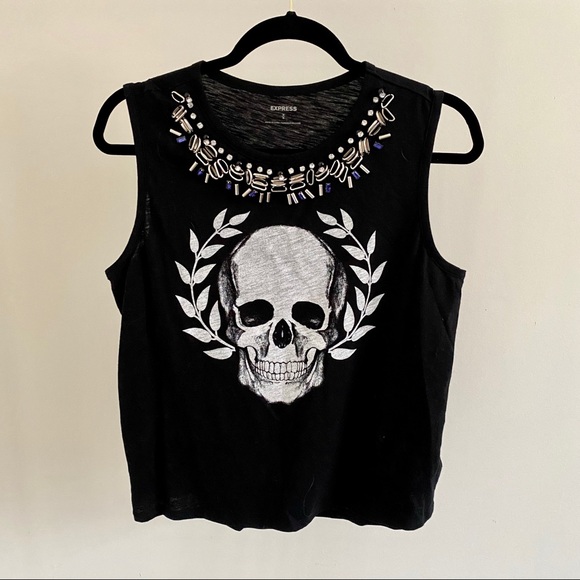 Express Embellished Crop Tank - Picture 2 of 5